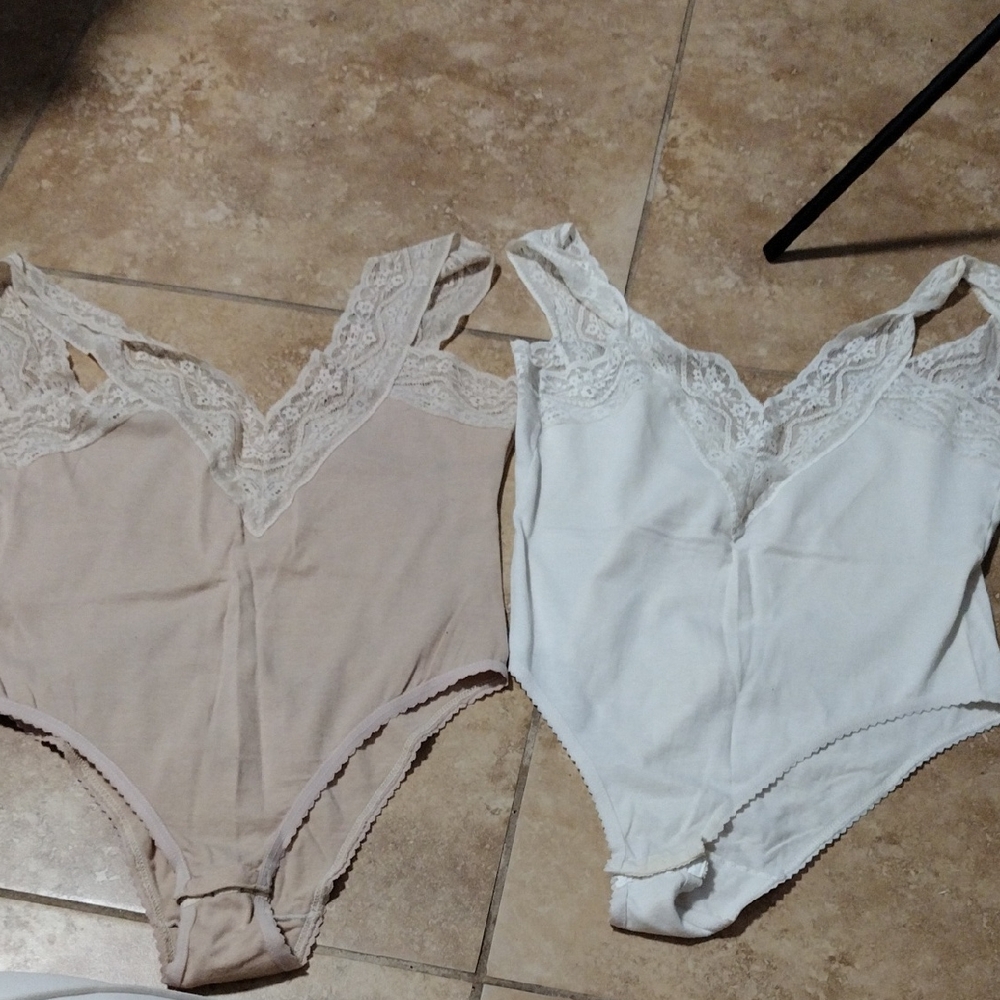 S/M Elegant Lace Trim Bodysuits - Cream and White